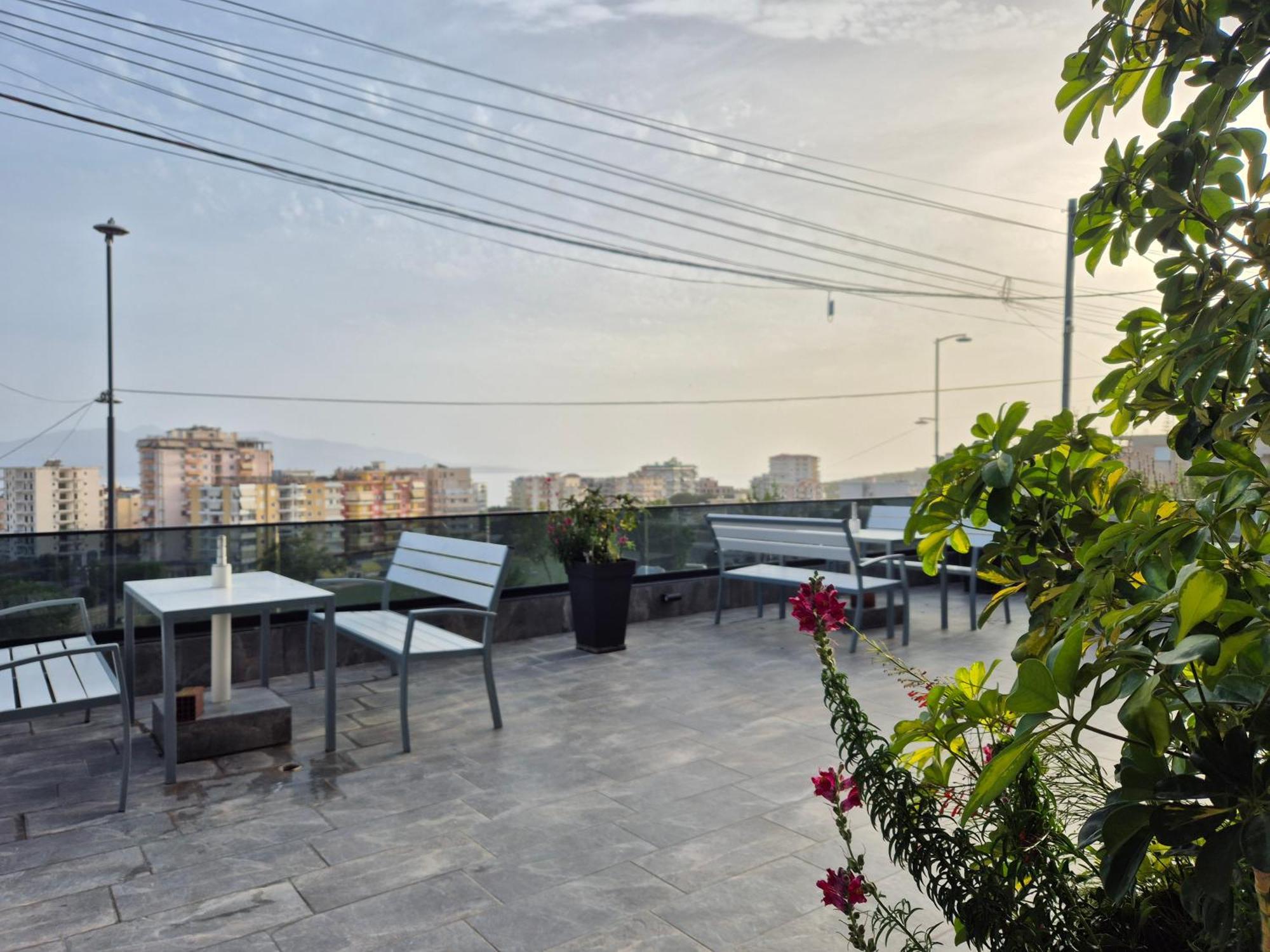 Flore Rooms Саранде Екстериор снимка